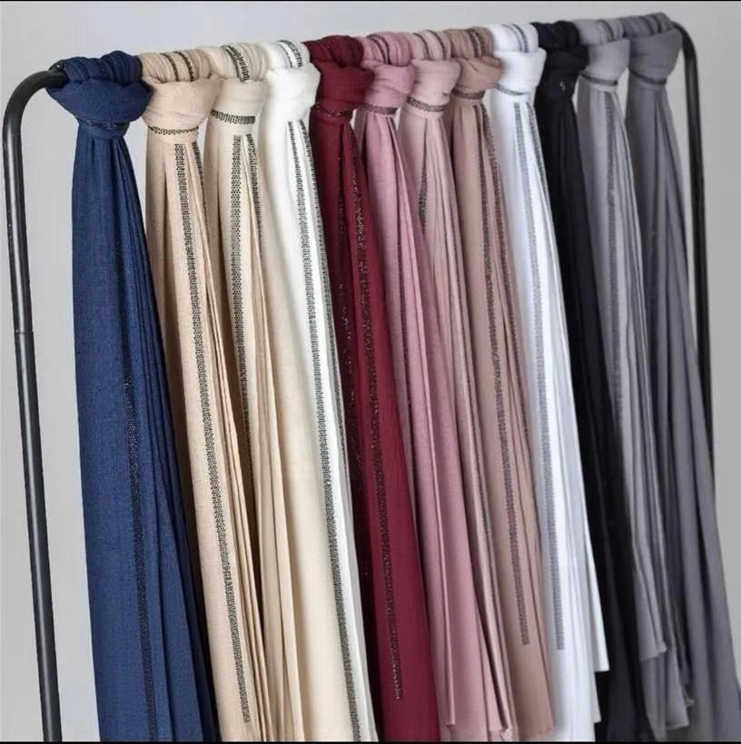 Comfort Roma Kuwaiti Rhinestone Hijab – Premium Crinkle Scarf